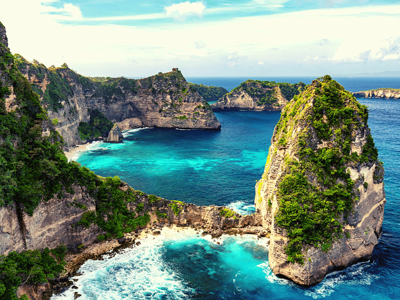 Top 5 Must-Visit Islands in Indonesia: Beyond Bali's Shores